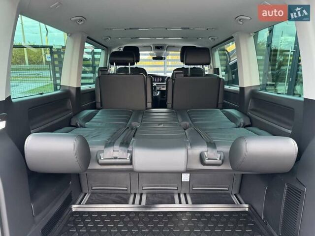 Білий Фольксваген Мультиван, об'ємом двигуна 2 л та пробігом 116 тис. км за 65900 $, фото 4 на Automoto.ua