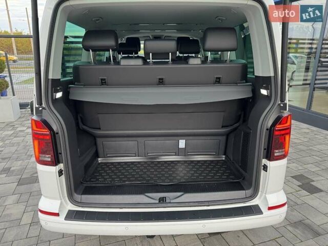 Білий Фольксваген Мультиван, об'ємом двигуна 2 л та пробігом 116 тис. км за 65900 $, фото 29 на Automoto.ua