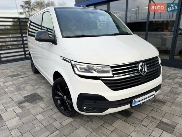 Білий Фольксваген Мультиван, об'ємом двигуна 2 л та пробігом 116 тис. км за 65900 $, фото 6 на Automoto.ua