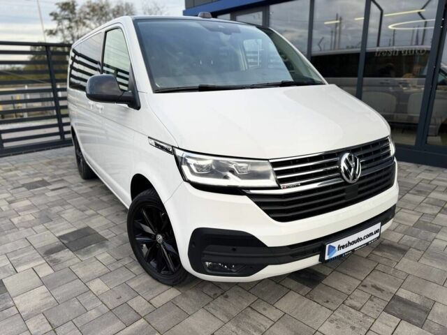 Белый Фольксваген Мультиван, объемом двигателя 2 л и пробегом 115 тыс. км за 65900 $, фото 6 на Automoto.ua