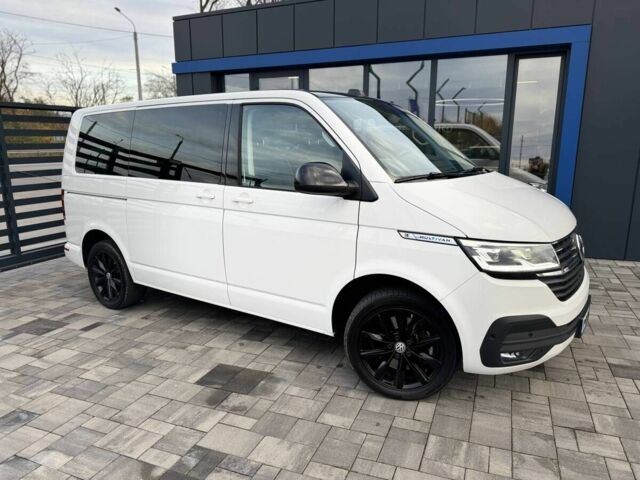 Белый Фольксваген Мультиван, объемом двигателя 2 л и пробегом 115 тыс. км за 65900 $, фото 7 на Automoto.ua