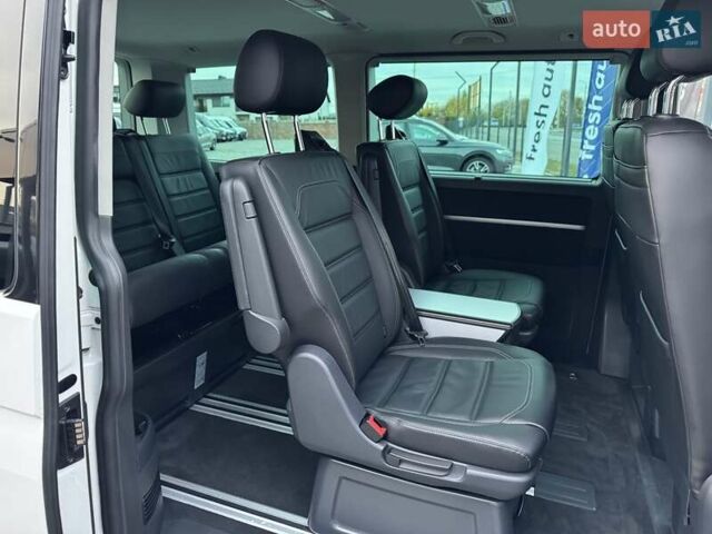 Білий Фольксваген Мультиван, об'ємом двигуна 2 л та пробігом 116 тис. км за 65900 $, фото 33 на Automoto.ua