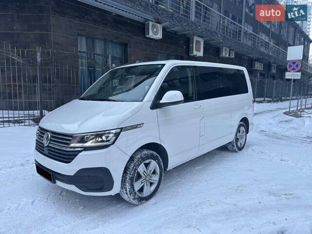 Белый Фольксваген Мультиван, объемом двигателя 1.97 л и пробегом 212 тыс. км за 47300 $, фото 5 на Automoto.ua