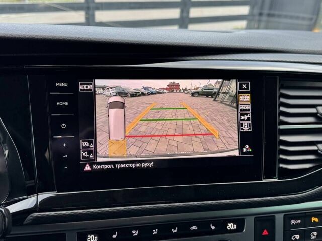 Белый Фольксваген Мультиван, объемом двигателя 2 л и пробегом 115 тыс. км за 65900 $, фото 19 на Automoto.ua