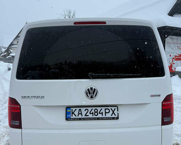 Белый Фольксваген Мультиван, объемом двигателя 1.97 л и пробегом 212 тыс. км за 44988 $, фото 13 на Automoto.ua