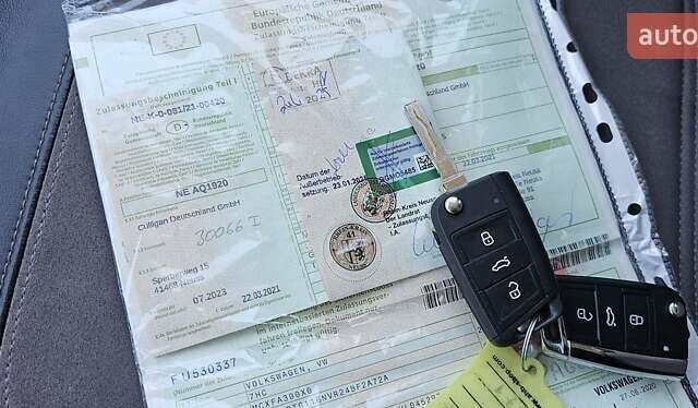 Белый Фольксваген Мультиван, объемом двигателя 1.97 л и пробегом 164 тыс. км за 45777 $, фото 87 на Automoto.ua