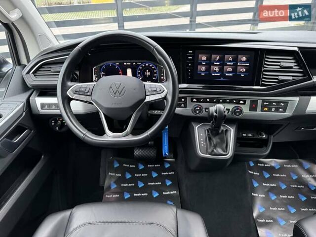 Білий Фольксваген Мультиван, об'ємом двигуна 2 л та пробігом 116 тис. км за 65900 $, фото 3 на Automoto.ua