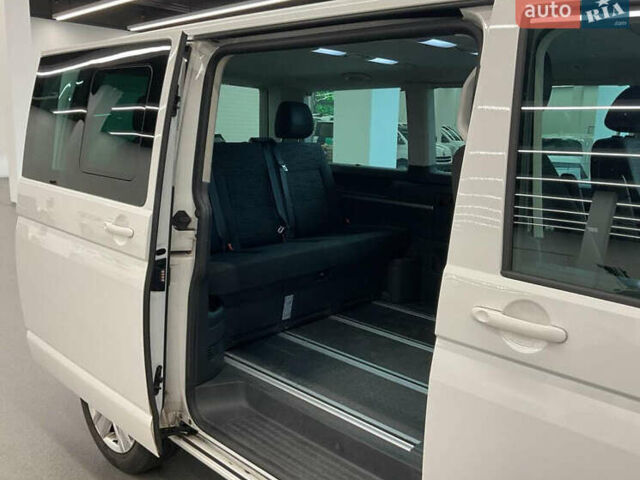 Белый Фольксваген Мультиван, объемом двигателя 1.97 л и пробегом 202 тыс. км за 34990 $, фото 9 на Automoto.ua