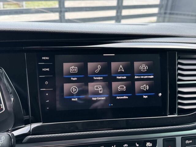 Белый Фольксваген Мультиван, объемом двигателя 2 л и пробегом 115 тыс. км за 65900 $, фото 21 на Automoto.ua
