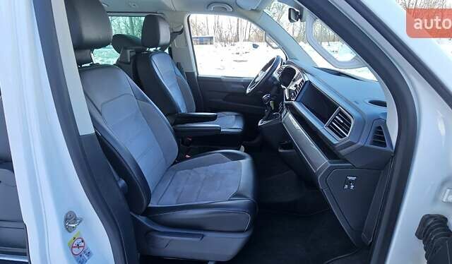 Белый Фольксваген Мультиван, объемом двигателя 1.97 л и пробегом 164 тыс. км за 45777 $, фото 65 на Automoto.ua