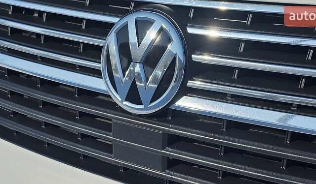 Белый Фольксваген Мультиван, объемом двигателя 1.97 л и пробегом 164 тыс. км за 45777 $, фото 119 на Automoto.ua