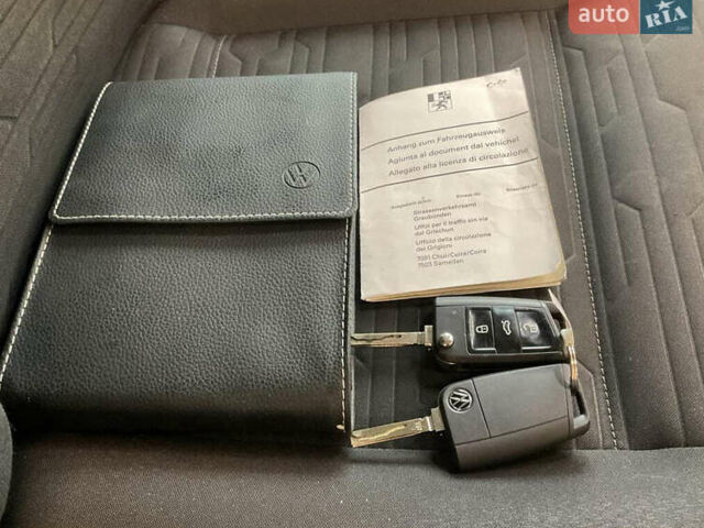 Белый Фольксваген Мультиван, объемом двигателя 1.97 л и пробегом 202 тыс. км за 34990 $, фото 14 на Automoto.ua