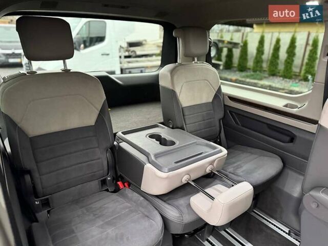 Белый Фольксваген Мультиван, объемом двигателя 2 л и пробегом 97 тыс. км за 67900 $, фото 35 на Automoto.ua