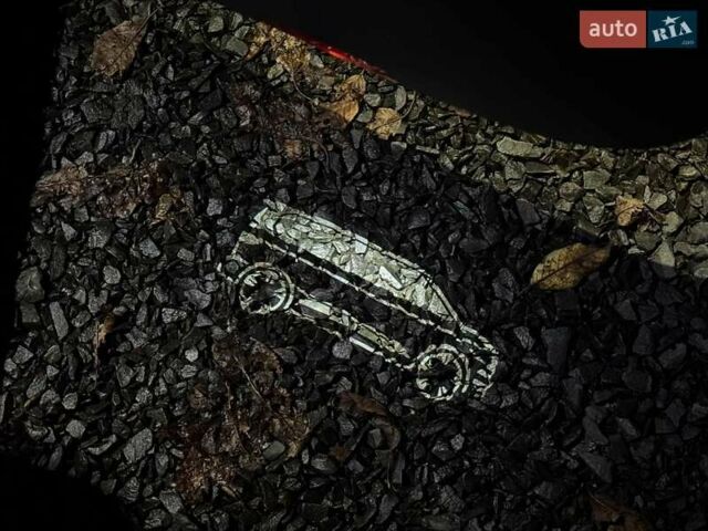 Белый Фольксваген Мультиван, объемом двигателя 2 л и пробегом 97 тыс. км за 67900 $, фото 15 на Automoto.ua