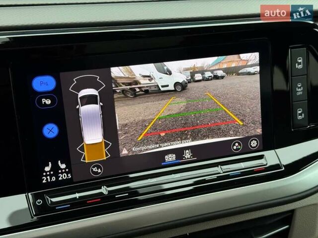 Белый Фольксваген Мультиван, объемом двигателя 2 л и пробегом 97 тыс. км за 67900 $, фото 24 на Automoto.ua