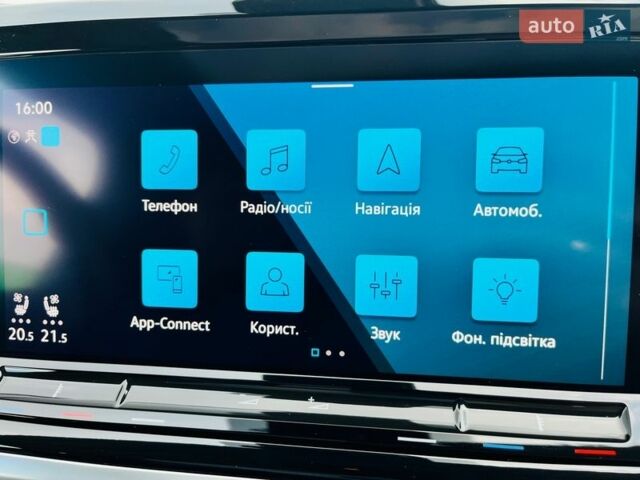 Белый Фольксваген Мультиван, объемом двигателя 1.98 л и пробегом 11 тыс. км за 85800 $, фото 61 на Automoto.ua
