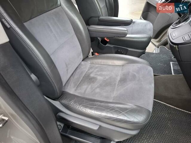 Бежевый Фольксваген Мультиван, объемом двигателя 2 л и пробегом 307 тыс. км за 19000 $, фото 30 на Automoto.ua