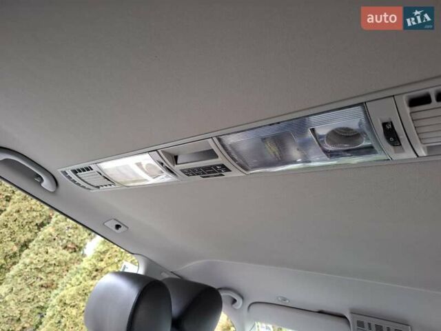 Бежевый Фольксваген Мультиван, объемом двигателя 2 л и пробегом 307 тыс. км за 19000 $, фото 25 на Automoto.ua