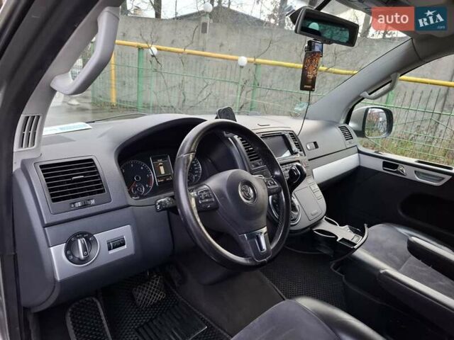 Бежевый Фольксваген Мультиван, объемом двигателя 2 л и пробегом 307 тыс. км за 19000 $, фото 16 на Automoto.ua