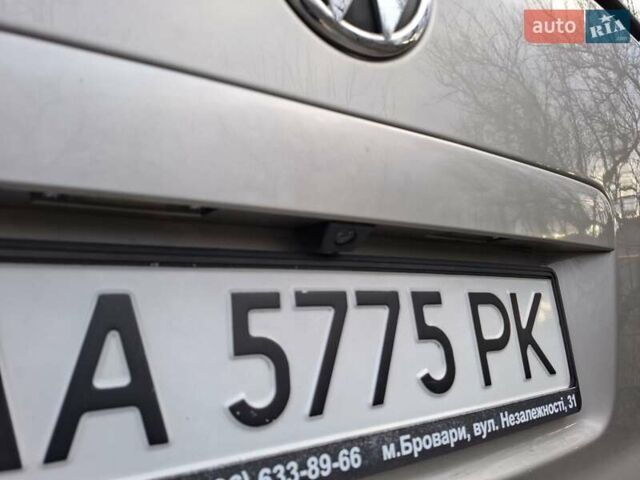 Бежевый Фольксваген Мультиван, объемом двигателя 2 л и пробегом 307 тыс. км за 19000 $, фото 8 на Automoto.ua