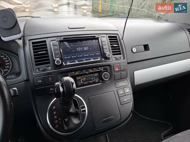 Бежевый Фольксваген Мультиван, объемом двигателя 2 л и пробегом 307 тыс. км за 19000 $, фото 36 на Automoto.ua