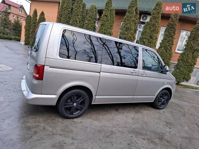 Бежевый Фольксваген Мультиван, объемом двигателя 2 л и пробегом 307 тыс. км за 19000 $, фото 5 на Automoto.ua