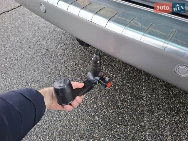 Бежевый Фольксваген Мультиван, объемом двигателя 2 л и пробегом 307 тыс. км за 19000 $, фото 12 на Automoto.ua