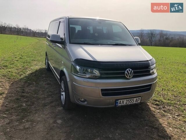 Бежевый Фольксваген Мультиван, объемом двигателя 1.97 л и пробегом 236 тыс. км за 21000 $, фото 1 на Automoto.ua