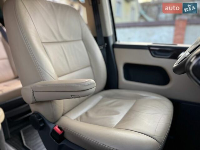 Бежевый Фольксваген Мультиван, объемом двигателя 1.97 л и пробегом 238 тыс. км за 22400 $, фото 30 на Automoto.ua
