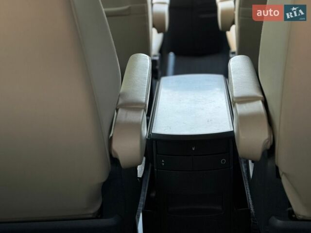 Бежевый Фольксваген Мультиван, объемом двигателя 1.97 л и пробегом 238 тыс. км за 22400 $, фото 47 на Automoto.ua