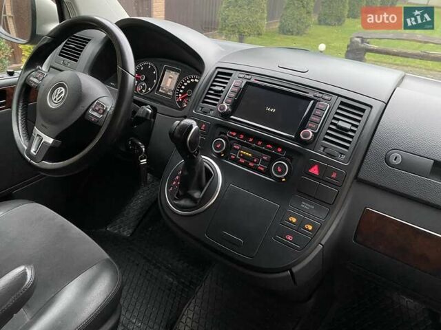 Бежевий Фольксваген Мультиван, об'ємом двигуна 1.98 л та пробігом 206 тис. км за 28500 $, фото 39 на Automoto.ua