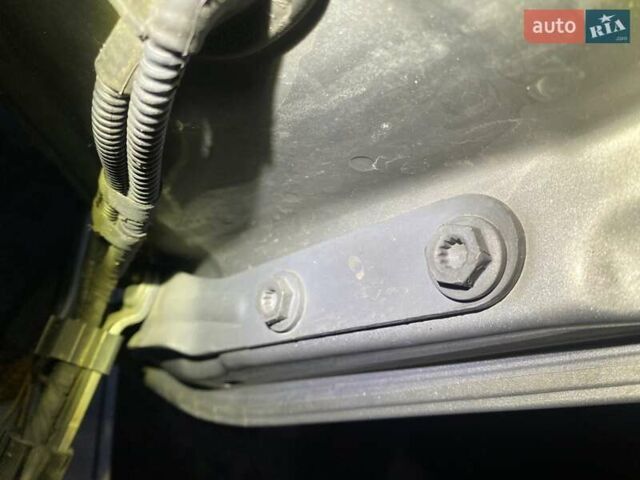 Бежевий Фольксваген Мультиван, об'ємом двигуна 1.98 л та пробігом 206 тис. км за 28500 $, фото 63 на Automoto.ua