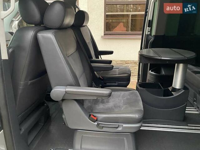 Бежевий Фольксваген Мультиван, об'ємом двигуна 1.98 л та пробігом 206 тис. км за 28500 $, фото 36 на Automoto.ua