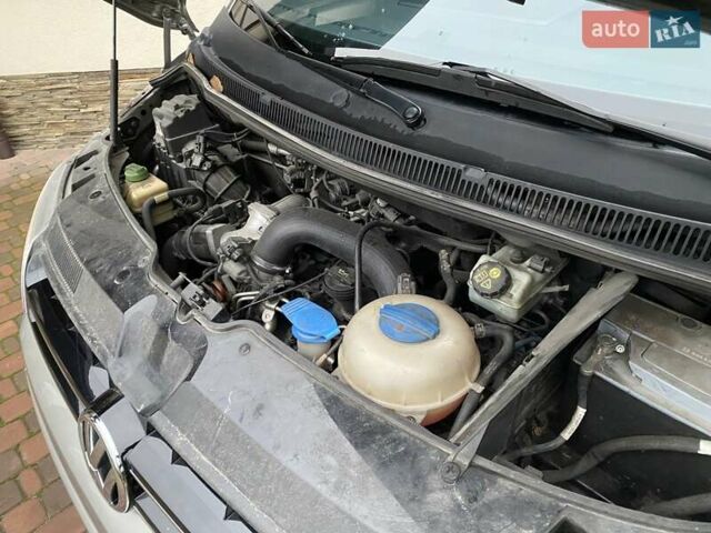 Бежевий Фольксваген Мультиван, об'ємом двигуна 1.98 л та пробігом 206 тис. км за 28500 $, фото 56 на Automoto.ua