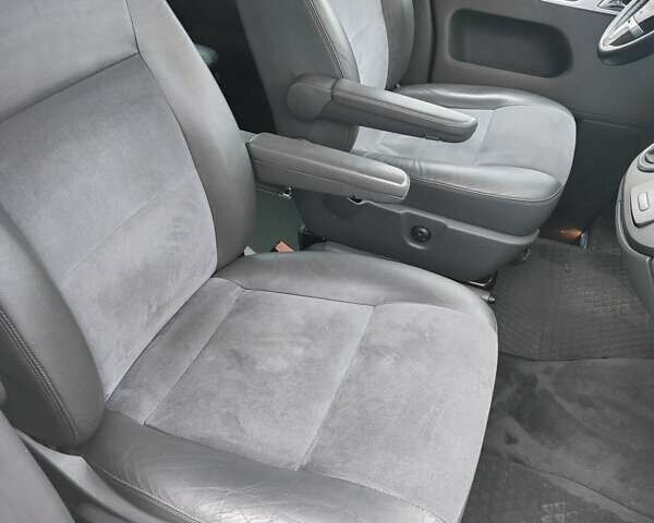 Бежевый Фольксваген Мультиван, объемом двигателя 1.97 л и пробегом 253 тыс. км за 23200 $, фото 21 на Automoto.ua