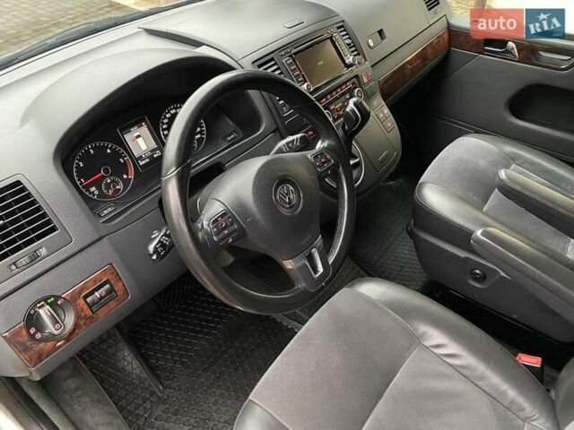 Бежевий Фольксваген Мультиван, об'ємом двигуна 1.98 л та пробігом 206 тис. км за 28500 $, фото 13 на Automoto.ua