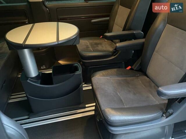 Бежевий Фольксваген Мультиван, об'ємом двигуна 1.98 л та пробігом 206 тис. км за 28500 $, фото 29 на Automoto.ua