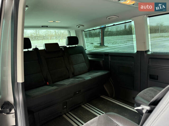 Бежевий Фольксваген Мультиван, об'ємом двигуна 1.97 л та пробігом 103 тис. км за 34500 $, фото 12 на Automoto.ua