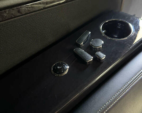 Бежевый Фольксваген Мультиван, объемом двигателя 1.97 л и пробегом 193 тыс. км за 52000 $, фото 31 на Automoto.ua