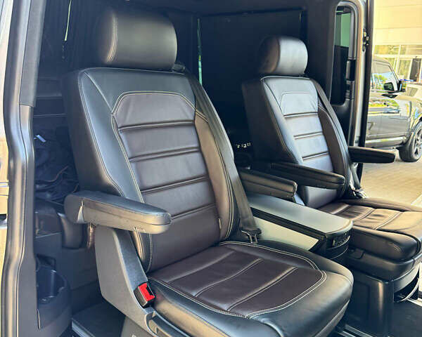 Бежевый Фольксваген Мультиван, объемом двигателя 1.97 л и пробегом 193 тыс. км за 52000 $, фото 22 на Automoto.ua