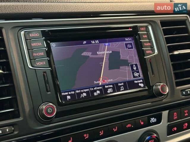 Бежевый Фольксваген Мультиван, объемом двигателя 1.97 л и пробегом 148 тыс. км за 41900 $, фото 21 на Automoto.ua