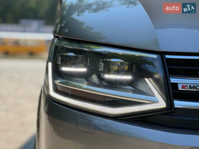 Бежевый Фольксваген Мультиван, объемом двигателя 1.97 л и пробегом 193 тыс. км за 52000 $, фото 4 на Automoto.ua