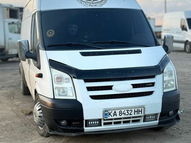Бежевый Фольксваген Мультиван, объемом двигателя 1.97 л и пробегом 153 тыс. км за 38999 $, фото 4 на Automoto.ua