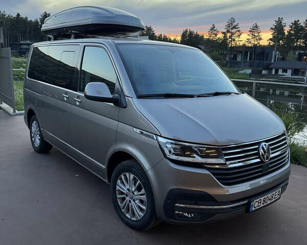 Бежевый Фольксваген Мультиван, объемом двигателя 1.97 л и пробегом 160 тыс. км за 63900 $, фото 1 на Automoto.ua
