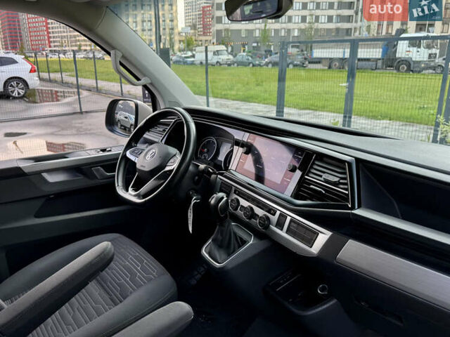 Бежевий Фольксваген Мультиван, об'ємом двигуна 1.97 л та пробігом 77 тис. км за 53900 $, фото 25 на Automoto.ua