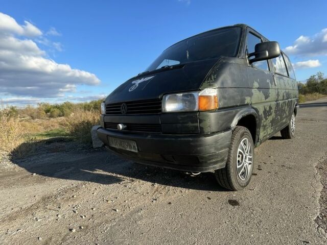 Фольксваген Мультиван 1993 в Славянске на Automoto.ua Черный Фольксваген Мультиван, объемом двигателя 2.4 л и пробегом 300 тыс. км за 1719 $, фото 2 на Automoto.ua