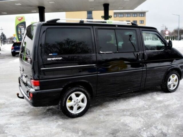 Черный Фольксваген Мультиван, объемом двигателя 2.5 л и пробегом 296 тыс. км за 2100 $, фото 3 на Automoto.ua