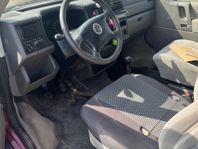 Черный Фольксваген Мультиван, объемом двигателя 2.5 л и пробегом 3 тыс. км за 3800 $, фото 2 на Automoto.ua