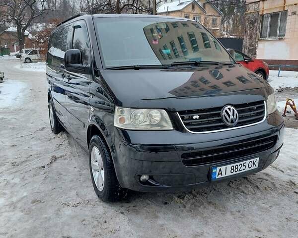 Черный Фольксваген Мультиван, объемом двигателя 2.5 л и пробегом 309 тыс. км за 10000 $, фото 12 на Automoto.ua