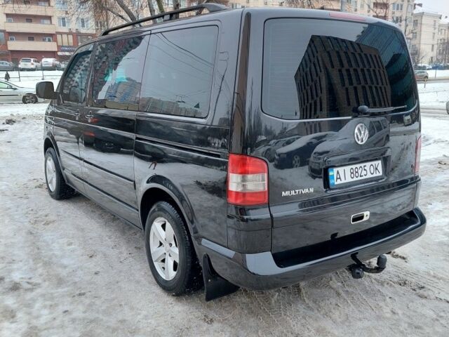 Черный Фольксваген Мультиван, объемом двигателя 2.5 л и пробегом 308 тыс. км за 10000 $, фото 4 на Automoto.ua